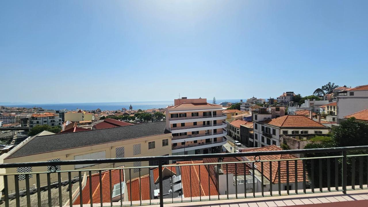 Garden And Seaview Apartment - Free Parking Funchal  Ngoại thất bức ảnh